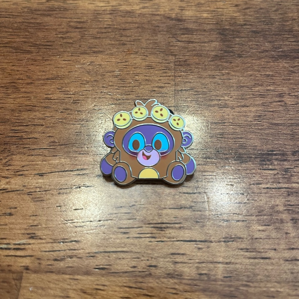 Disney Munchlings Series 2 Mystery Pin King Louie Banana Nut Bread